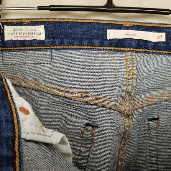 Levi's Wedgie High Rise Premium Denim Jeans in Authentic Favorite Sz 27 NWT - Picture 11 of 15